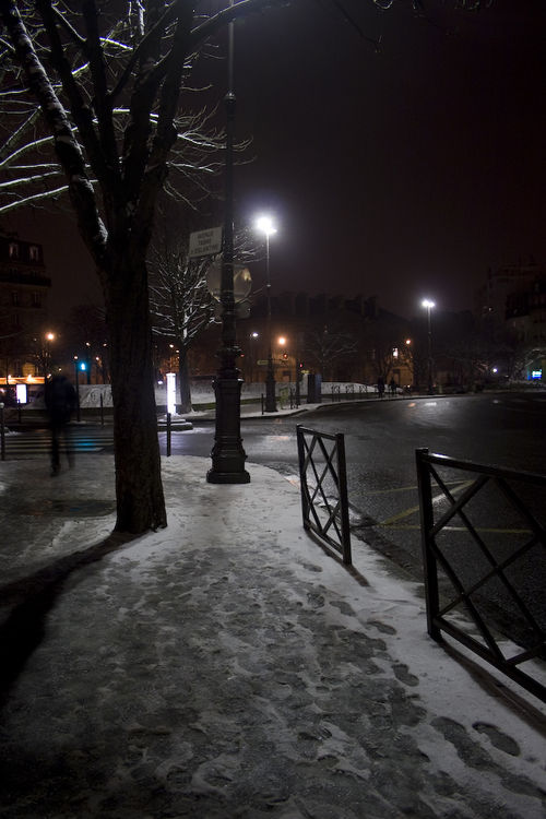 Paris footprints in the snow Â© 2009 Lanora S. MuellerAll rights reserved.